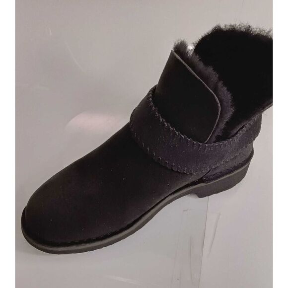 UGG Women's McKay Casual Boot - Black 5M - Picture 2 of 10